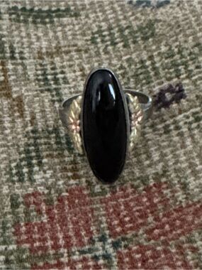 Black Hills Gold + 925 ring. Size 7. Vintage.